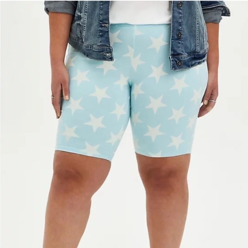 NWT Torrid 9” Signature Waist Bike Shorts Black Flocked & Stars 0X